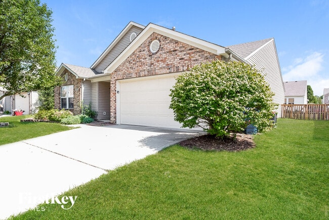 10265 Lothbury Cir in Fishers, IN - Building Photo - Building Photo