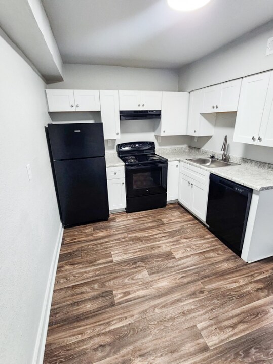 548 Madison St in Portsmouth, VA - Building Photo