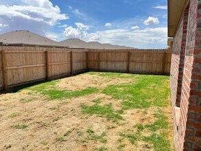 8423 10th Pl in Lubbock, TX - Foto de edificio - Building Photo