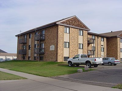 Eagle Sky I in Bismarck, ND - Building Photo