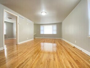 4643 Hayes St in Gary, IN - Building Photo - Building Photo