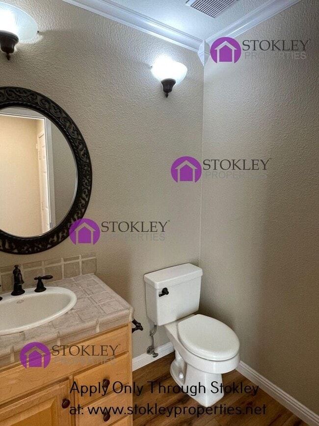 249 Kingston Way in Walnut Creek, CA - Building Photo - Building Photo