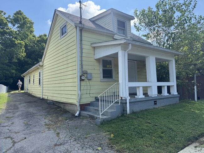 property at 712 Florence Ave