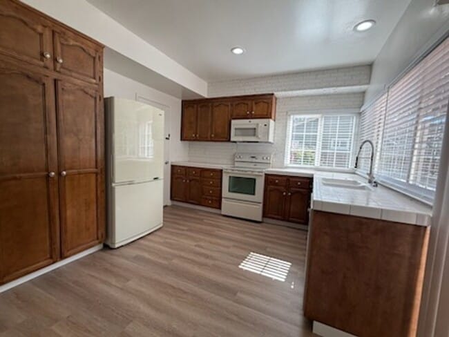 11482 Silvergate Dr in Dublin, CA - Building Photo - Building Photo