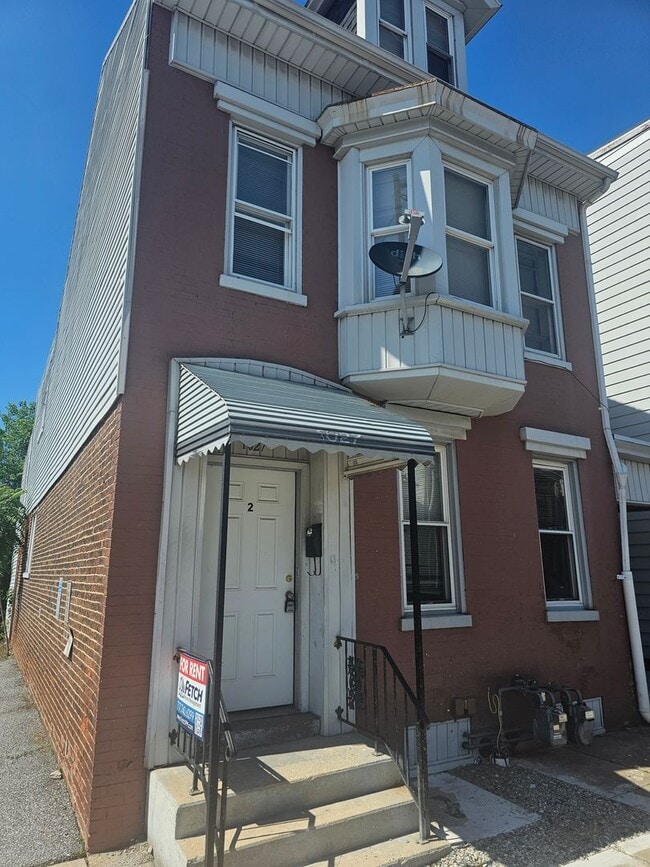 property at 1027 E Market St
