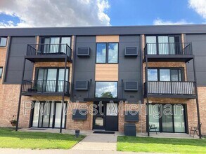 8444 Woodhaven Dr SW in Byron Center, MI - Building Photo - Building Photo