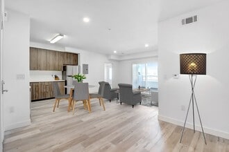 TALA Local at 3057-3067 W. Pico Blvd in Los Angeles, CA - Building Photo - Interior Photo