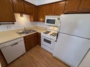 48530 Sugarbush Rd in Chesterfield, MI - Building Photo - Building Photo