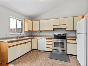 523 E 3195 S in Salt Lake City, UT - Building Photo - Building Photo