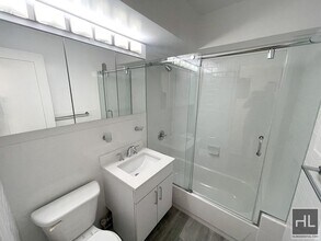 EAST 57 STREET in New York, NY - Building Photo - Building Photo