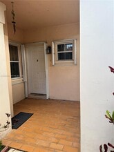 11864 SW 99th St in Miami, FL - Building Photo - Building Photo