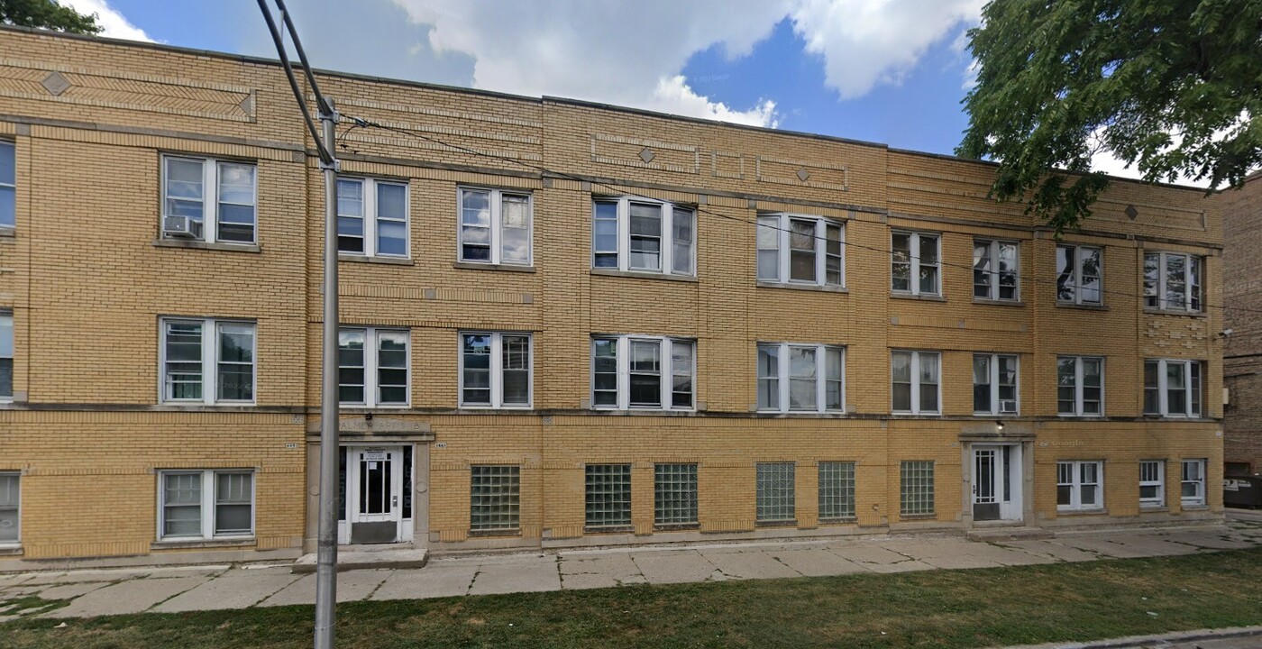 2201 N Kilpatrick Ave in Chicago, IL - Building Photo