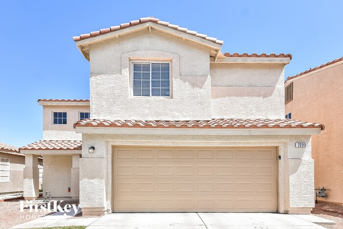 7233 Scenic Desert Ct in Las Vegas, NV - Building Photo