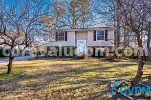 7717 Baggins Rd in Severn, MD - Building Photo