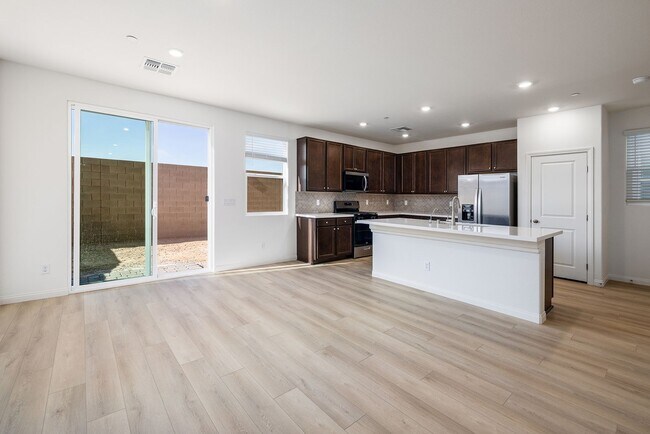 9541 Marsh Aster St in Las Vegas, NV - Building Photo - Building Photo