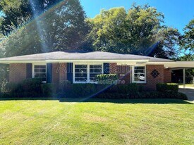 940 Green Ridge Ct in Montgomery, AL - Building Photo