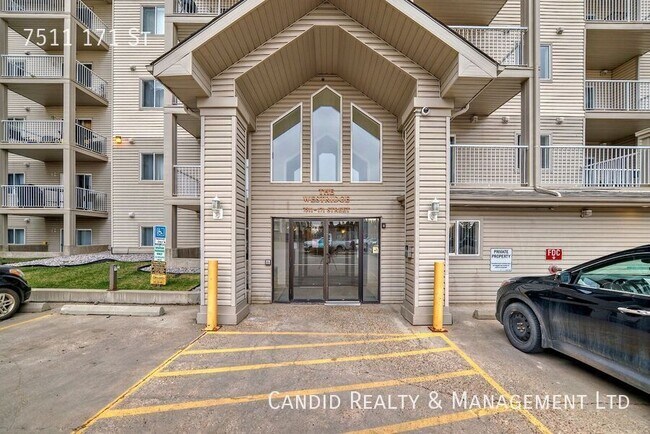 Two bedroom, two bath, underground + surface parking, ensuite laundry in Edmonton, AB - Building Photo - Building Photo