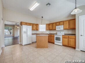 6102 Still in San Antonio, TX - Building Photo - Building Photo