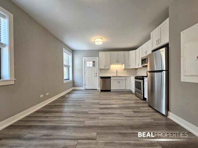 3939 N Janssen Ave in Chicago, IL - Building Photo - Building Photo