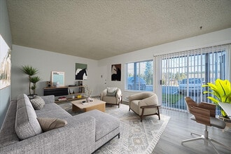 Park Ballinger 75 in Edmonds, WA - Building Photo - Building Photo