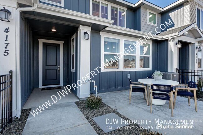 4168-4178 W Perspective St in Eagle, ID - Building Photo - Building Photo
