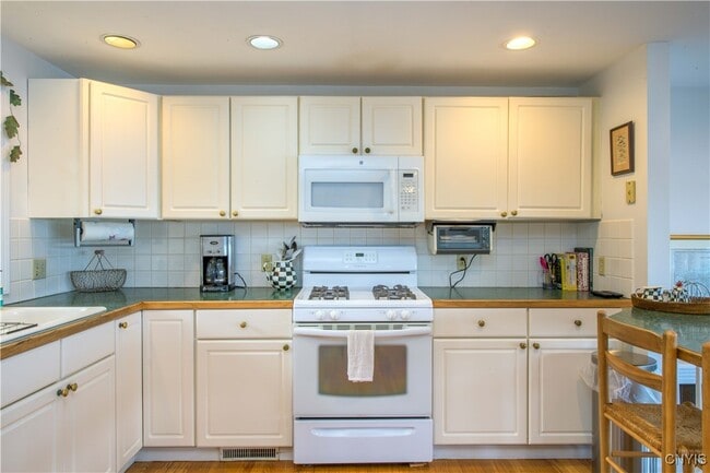 property at 1258 Greenfield Ln