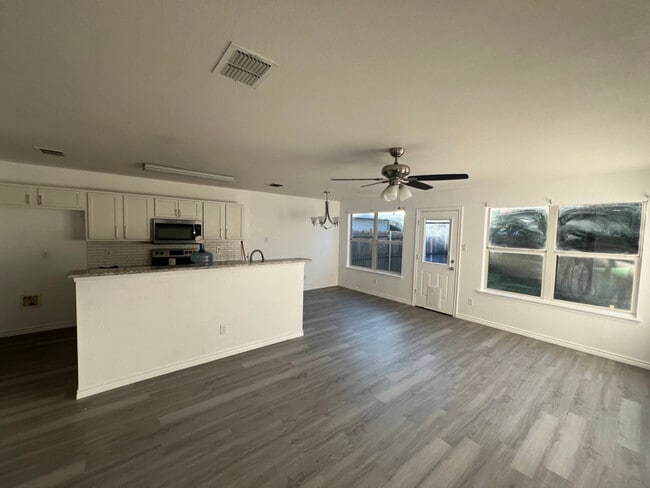 10636 Wild Oak Dr in Fort Worth, TX - Building Photo - Building Photo