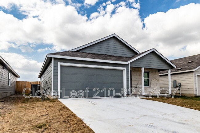 3829 Low Tide in Seguin, TX - Building Photo - Building Photo