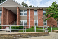 Dutch Ridge in Parkersburg, WV - Foto de edificio - Building Photo