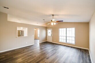 1638 Sandy Hollow Loop in Middleburg, FL - Building Photo - Building Photo