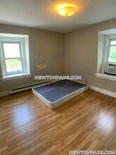 12 Lincoln St in Newton, MA - Building Photo - Building Photo