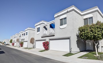 Metro 1 Townhomes in Phoenix, AZ - Foto de edificio - Building Photo