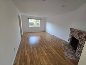 8421 Locust Pl N in Dublin, CA - Building Photo - Building Photo