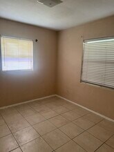 4837 Shoshone St in Orlando, FL - Building Photo - Building Photo