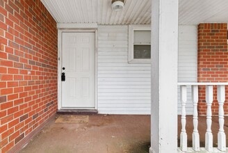 310 Sheriff Dr in Clarksville, TN - Foto de edificio - Building Photo