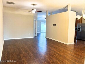 1960 McGirts Point Blvd in Jacksonville, FL - Building Photo - Building Photo