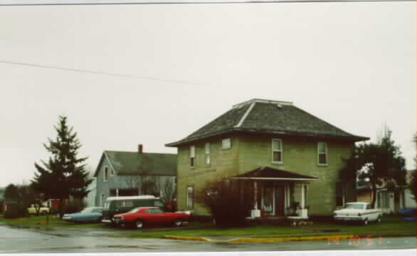 601 Cedar Ave in Marysville, WA - Foto de edificio - Building Photo