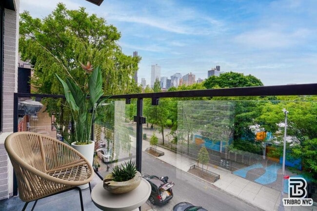 property at 13 N Elliott Pl
