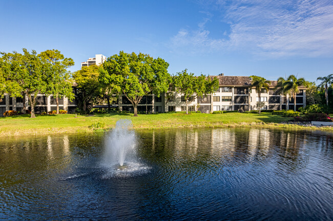 Sanctuary at Pelican Bay in Naples, FL - Building Photo - Building Photo