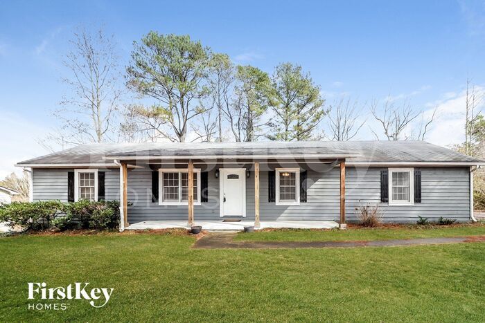 1715 Straw Valley Rd in Lawrenceville, GA - Building Photo