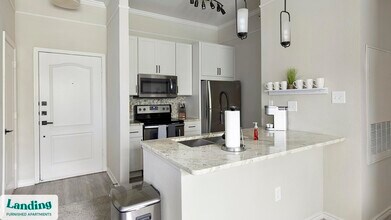 6101 N Riverside Dr in Fort Worth, TX - Building Photo - Building Photo