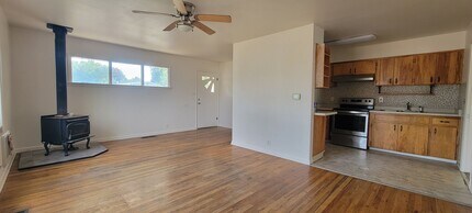 115 Gumaer Ave in Florence, CO - Building Photo - Building Photo