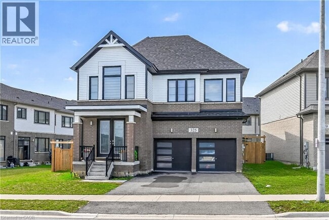 325 Provident Wy in Hamilton, ON - Building Photo - Building Photo