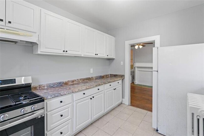2450 Starkamp St in Pittsburgh, PA - Building Photo - Building Photo