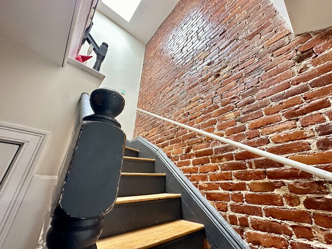 836 Huntington Ave, Unit 1