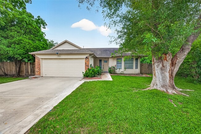 property at 13318 Ascot Glen Ln
