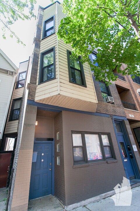 3336 N Sheffield Ave, Unit 3 in Chicago, IL - Building Photo