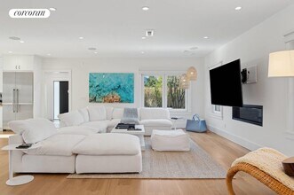 40 Edwards Ave in East Hampton, NY - Building Photo - Building Photo