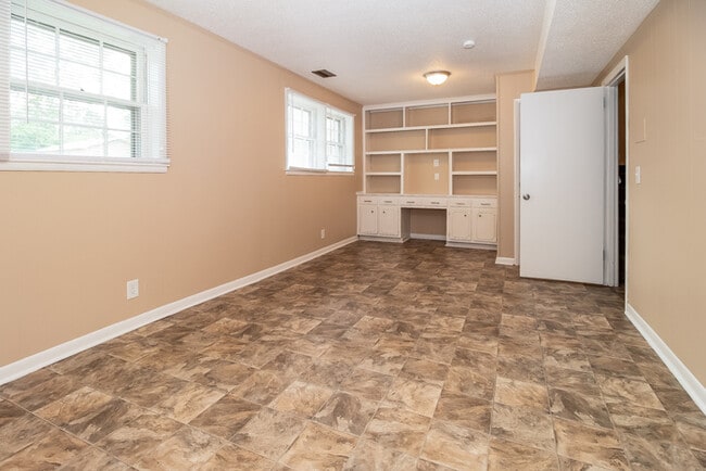 3208 Deerfield Rd NW in Huntsville, AL - Building Photo - Building Photo