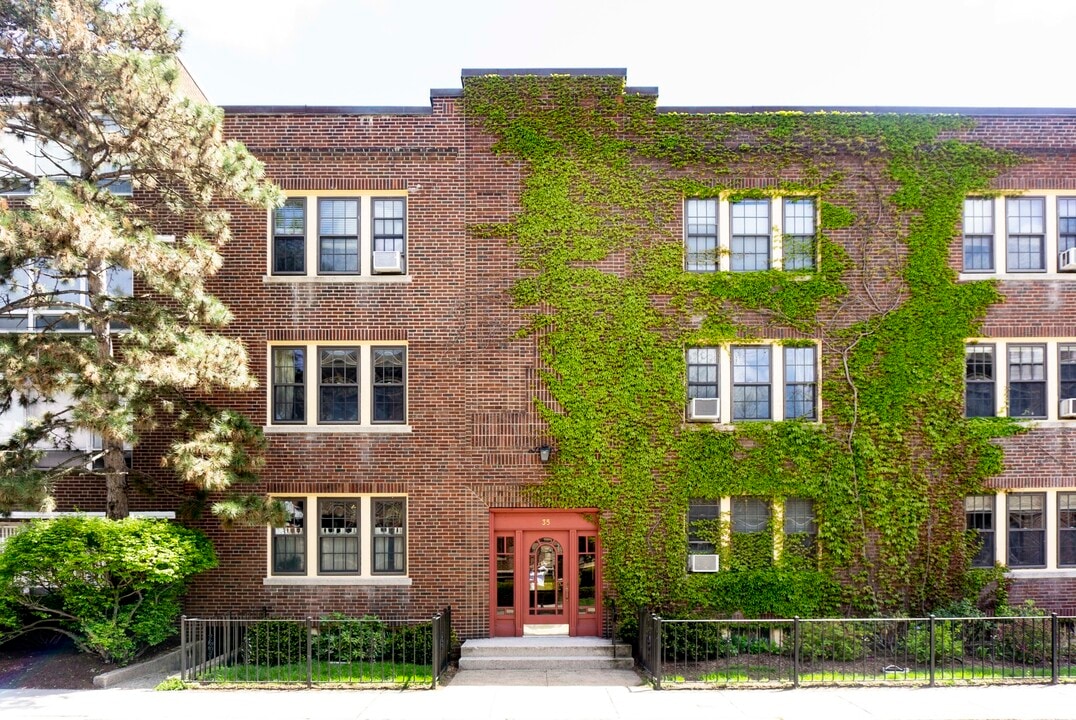 35 Park St, Unit 2 in Brookline, MA - Foto de edificio